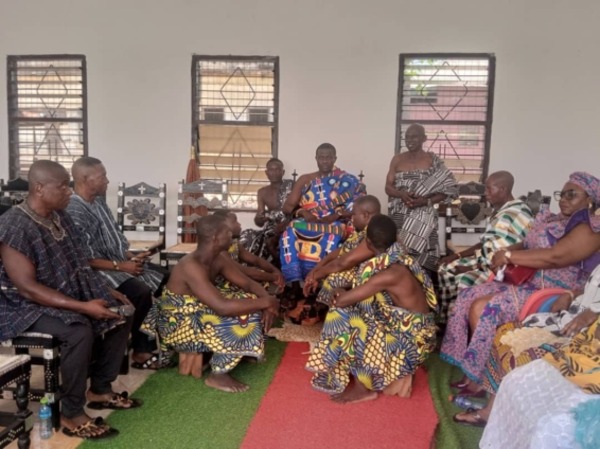 Wenchi Paramount chief (1)