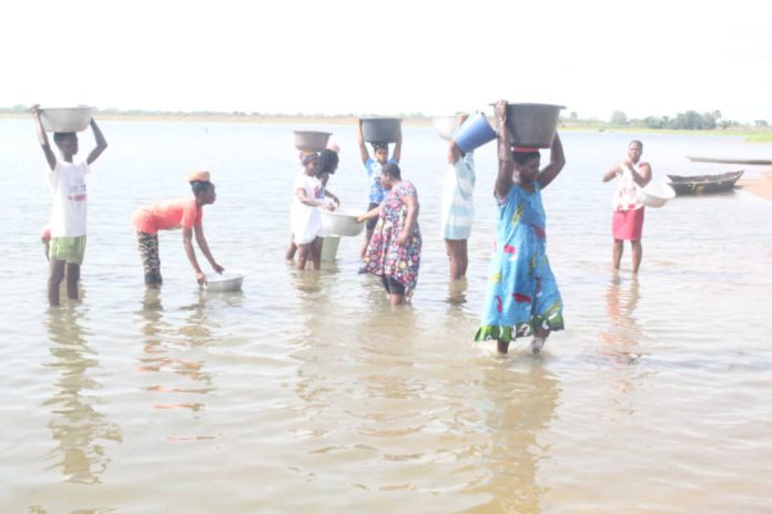 Water crisis forces Dekpor Horme residents to rely on contaminated dam