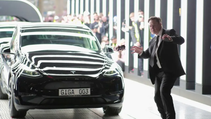 Elon Musk in China to discuss enabling full self driving