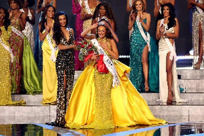 Noelia was crowned Miss USA in September 2023, but has resigned. Credit: Chelsea Lauren/Shutterstock Noelia was crowned Miss USA in September 2023, but has resigned. Credit: Chelsea Lauren/Shutterstock