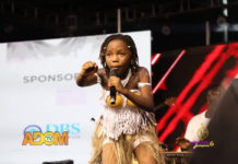 Ghana Besiaba mesmerizes crowd with powerful rendition of Amandzeba’s “Kpalogo Ye De”