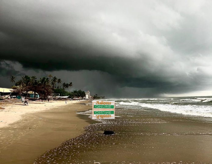 Rainy clouds at Kokrobite beach, photo taken by Adomonline.com's Dennis Kofi Adu Photo taken by Adomonline.com's Dennis Kofi Adu; rainstorm, severe weather in Ghana, rain in Ghana, cloudy, rain clouds,
