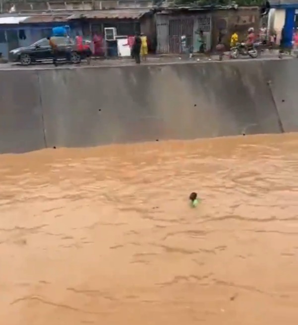 Alajo residents save man washed away by flood