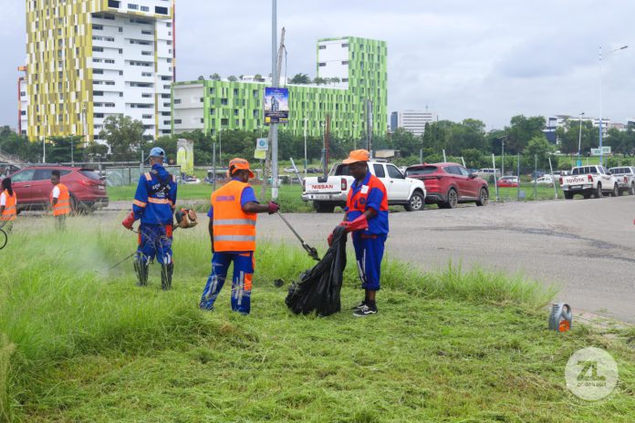 Zoomlion Leads Africa in Environmental Action: Champions Tree Planting and Clean-Up Blitz for World Environment Day Zoomlion Leads Africa in Environmental Action: Champions Tree Planting and Clean-Up Blitz for World Environment Day
