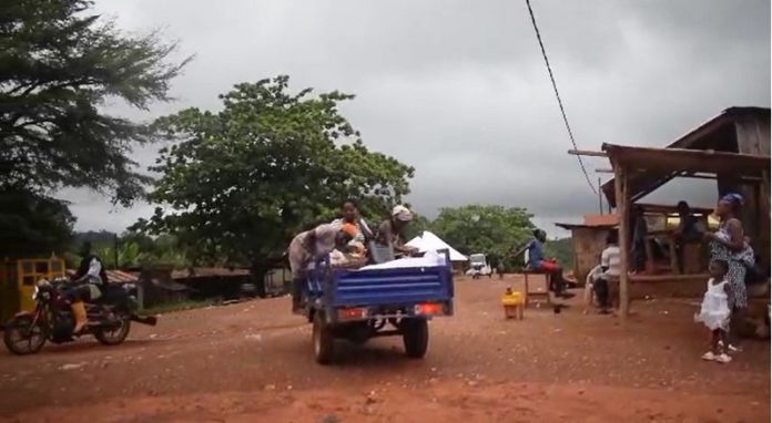 Kramokrom and Adjakaa residents