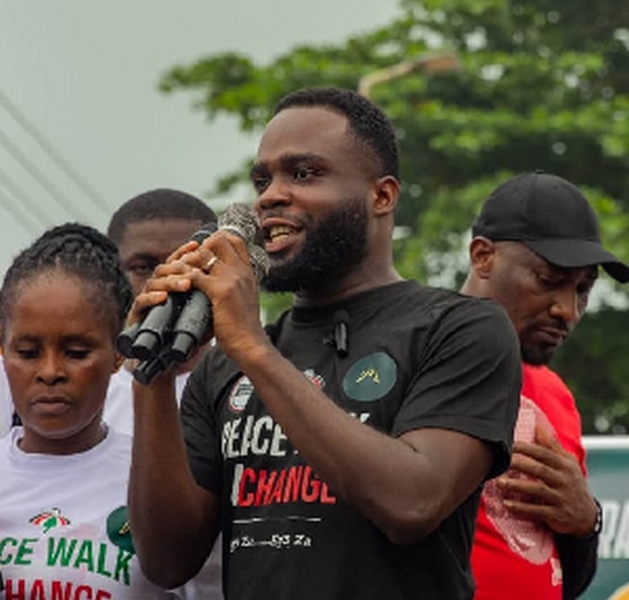 Kofi Sam Atta Mills addressing the gathering during the walk