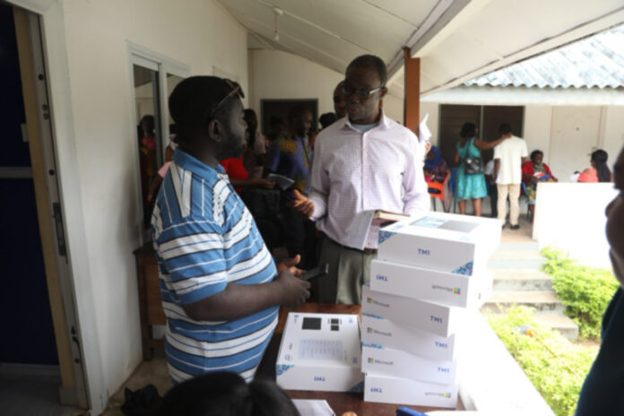 GES distributes laptops to 233 teachers in Okaikwei North GES distributes laptops to 233 teachers in Okaikwei North