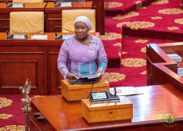 Information-Minister-Fatimatu-Abubakar-594x424 (1)