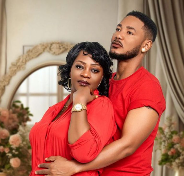 Frank Artus shares adorable photos with wife to mark 13th anniversary