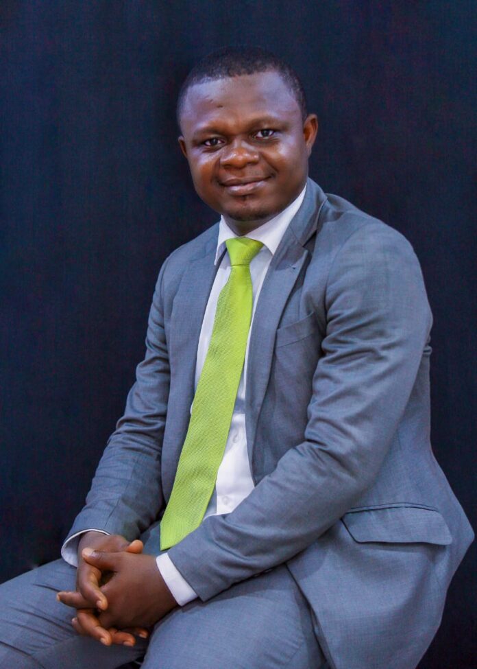 A senior lecturer and Dean, of the faculty of integrated communication sciences at the University of Media, Arts, and Communication (UNIMAC) formerly GIJ Dr Daniel Odoom A senior lecturer and Dean, of the faculty of integrated communication sciences at the University of Media, Arts, and Communication (UNIMAC) formerly GIJ Dr Daniel Odoom