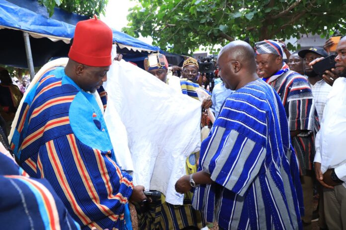 Paramount Chief of Gwollu, Kuri-Biktie Limann IV. Sissala Chiefs , as Dr Bawumia
