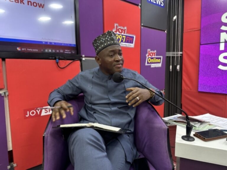 Alhassan Suhuyini defends Sammy Gyamfi amid viral cash gift controversy