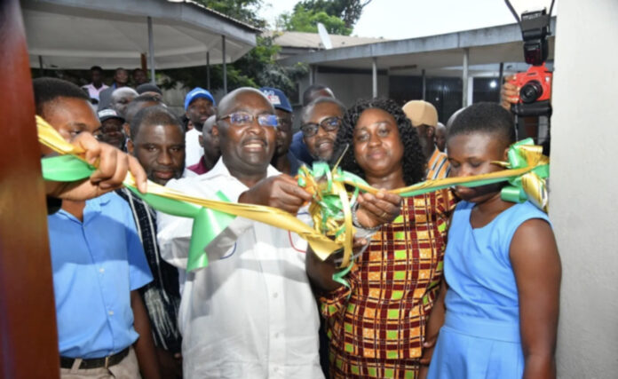 Bawumia commissions ICT labs for two schools for the blind Bawumia commissions ICT labs for two schools for the blind