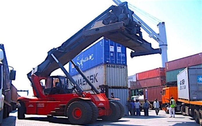 Clearing-goods-at-the-Tema-Port (Copy)