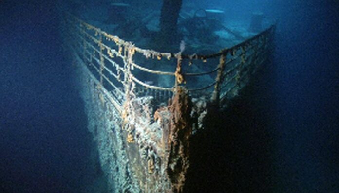 Bacteria slowly corroding the steel structure of the Titanic, it's now starting to collapse Bacteria slowly corroding the steel structure of the Titanic, it's now starting to collapse