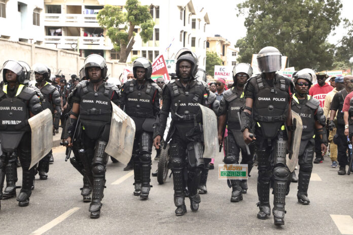 Police DEMO 37