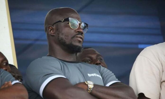 Stephen-Appiah-at-WPL-Final