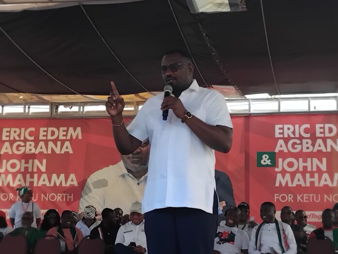 John Dumelo