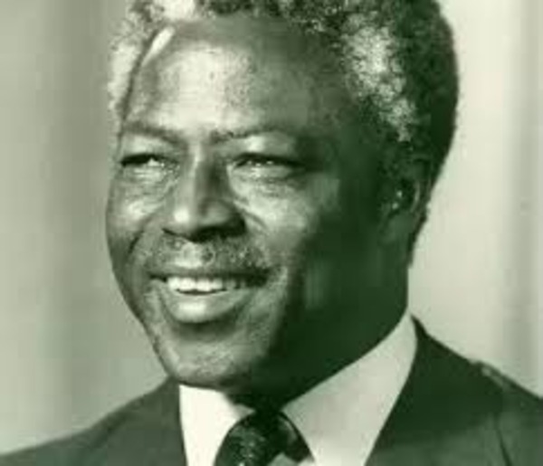 Dr Hilla Limann