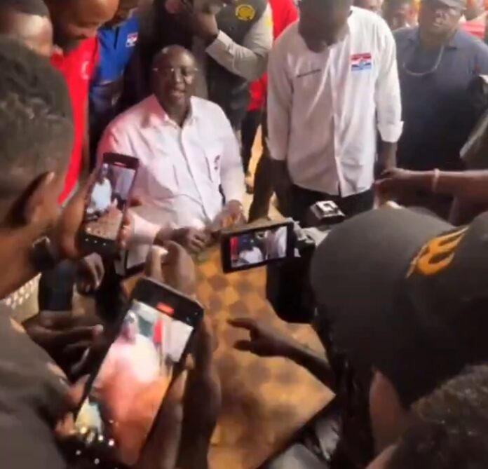 Election Diaries: Bawumia plays draught game with constituents