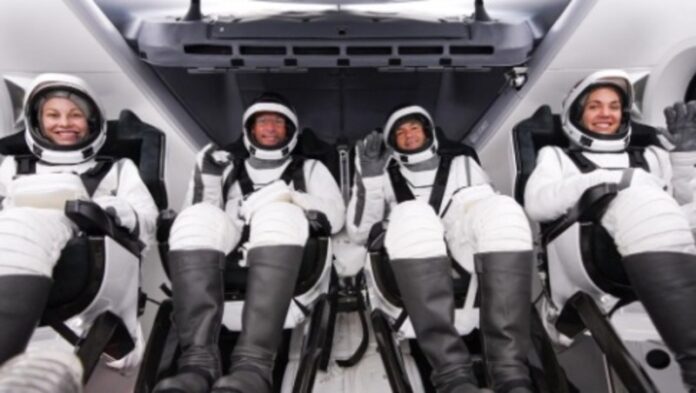 astronauts (1)