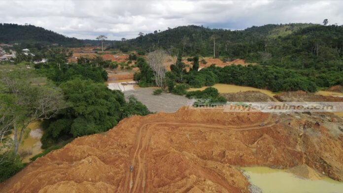 Video Thumbnail: NoTo Galamsey: Chinese miners continue to wash mining residue into Tano River