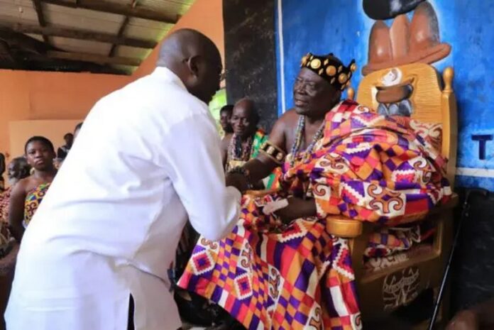 Paramount-Chief-of-Peki-and-Bawumia1-635x424.jpeg (Copy)