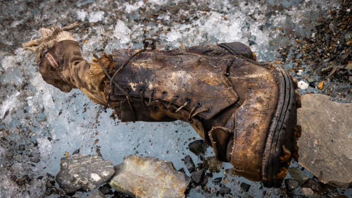 The boot is the first possible proof of Irvine’s death since his disappearance during a 1924 expedition. Jimmy Chin/National Geographic/PA Media The boot is the first possible proof of Irvine’s death since his disappearance during a 1924 expedition. Jimmy Chin/National Geographic/PA Media