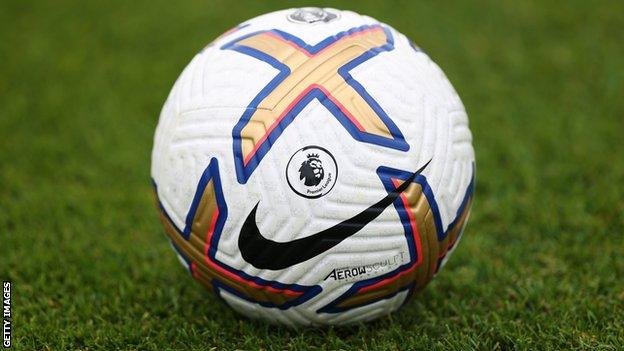 _125753878_football