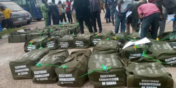 Broken electoral seal in Koforidua resolved, no impact on materials – Police Broken electoral seal in Koforidua resolved, no impact on materials – Police