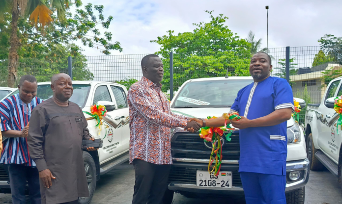 Government equips 16 Public Employment Centres with pickup vehicles