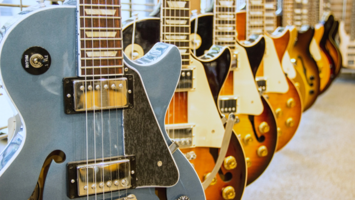 Gibson guitars | photo by Geoff Alexander via Wikimedia Commons Gibson guitars | photo by Geoff Alexander via Wikimedia Commons