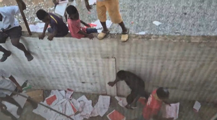 Chaos erupts at Ablekuma North collation center over missing pink sheet Chaos erupts at Ablekuma North collation center over missing pink sheets