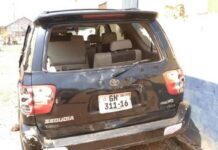 Youth attack Wenchi police commander, free 8 inmates