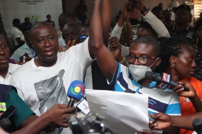 Patrick Yaw Boamah (left), being declared winner of the Okaikwei Central Constituency Parliamentary election. Picture: ELVIS NII NOI DOWUONA Patrick Yaw Boamah (left), being declared winner of the Okaikwei Central Constituency Parliamentary election. Picture: ELVIS NII NOI DOWUONA