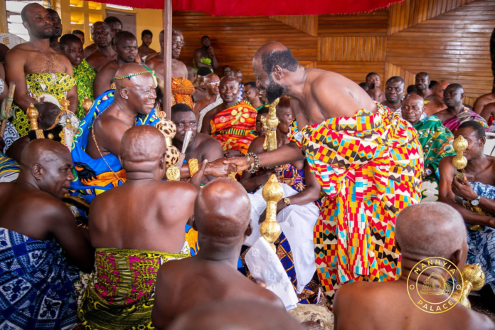 Mahama sends delegation to inform Asantehene of election victory