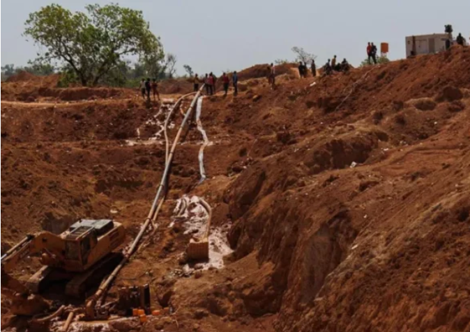 Dozens killed in Mali illegal gold mine collapse Dozens killed in Mali illegal gold mine collapse
