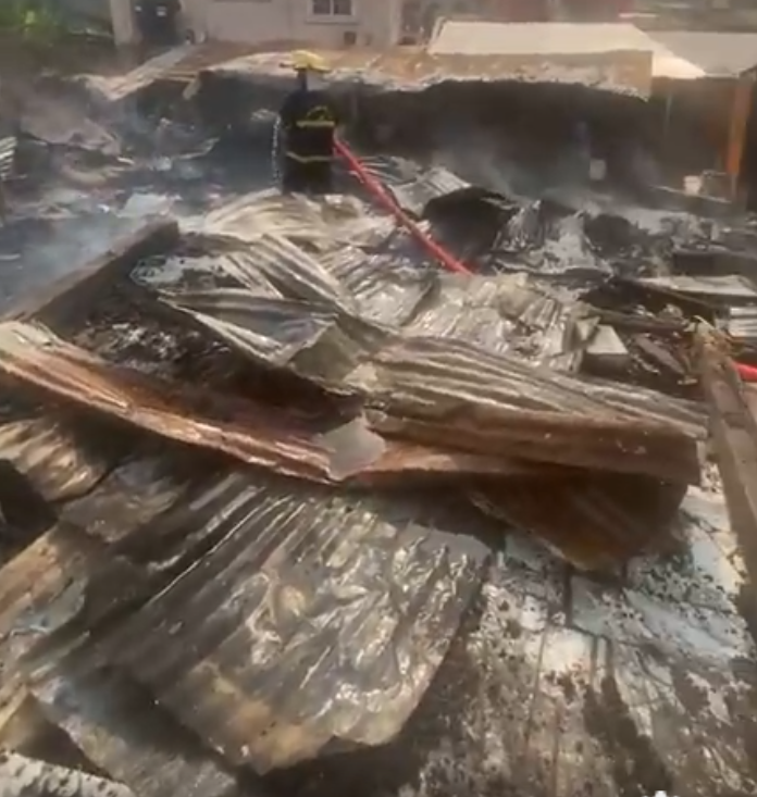 Lapaz market fire