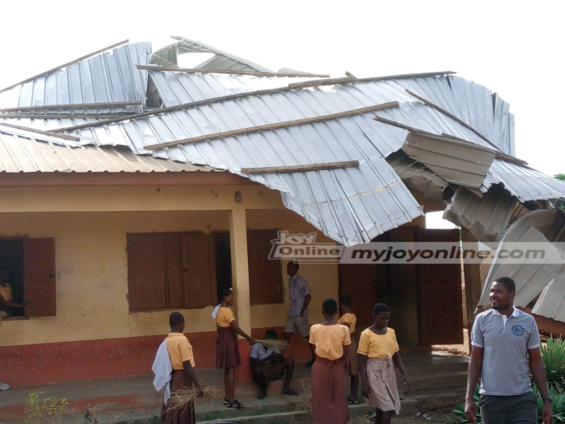 Kpandai-District-windstorm-6-565x424