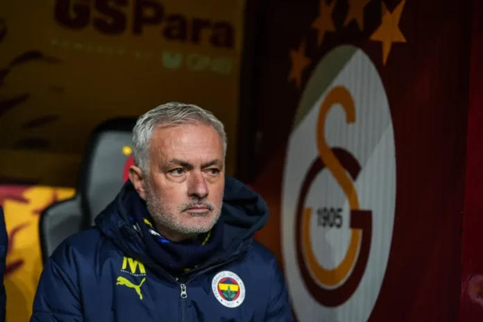 head-coach-jose-mourinho-fenerbahce-974844830
