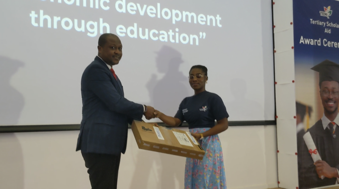 127 TERTIARY STUDENTS WITHIN THE SEVEN DISTRICTS OF THE WESTERN REGION RECEIVES EDUCATIONAL SUPPORT 127 TERTIARY STUDENTS WITHIN THE SEVEN DISTRICTS OF THE WESTERN REGION RECEIVES EDUCATIONAL SUPPORT