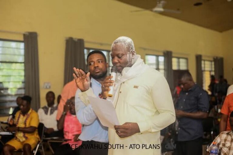 E/R: All 33 Municipal and District Chief Executives receive one-touch endorsement