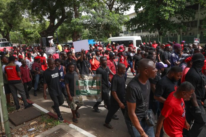 CJ Suspension demo Demo against suspension of Chief Justice #SaveTheJudiciaryDemo