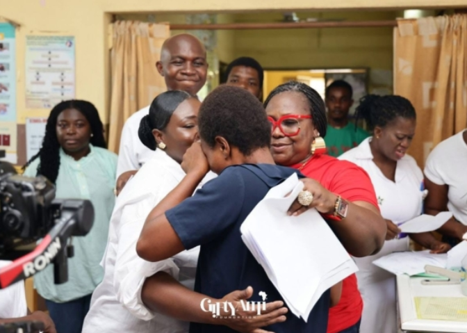 Emotional Mother’s Day surprise as Gifty Anti pays medical bills for 21 mothers at Tema General Hospital