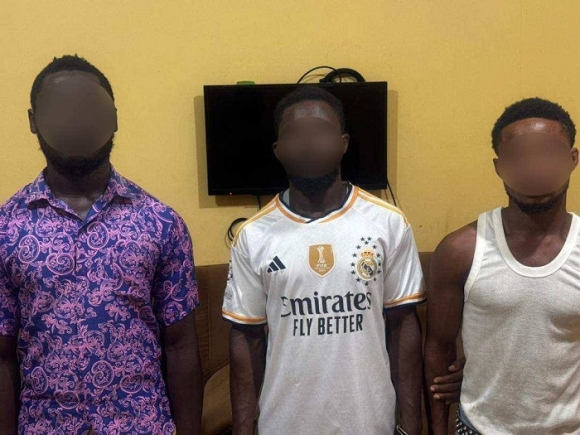 Axim robber