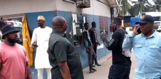 Hoodlums hijack axle load stations