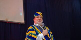 CEO of AT, Leo Skarlatos speaking at the TedEx event.