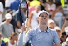 Sinner routs Auger-Aliassime to reach semis