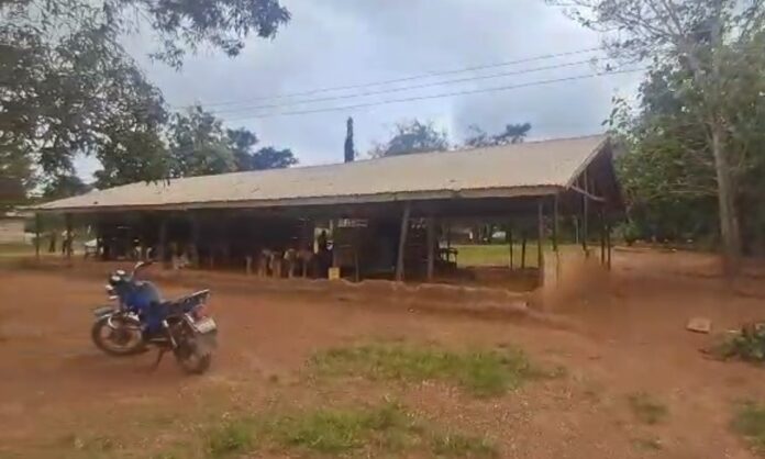 Dilapidated Menang D/A school